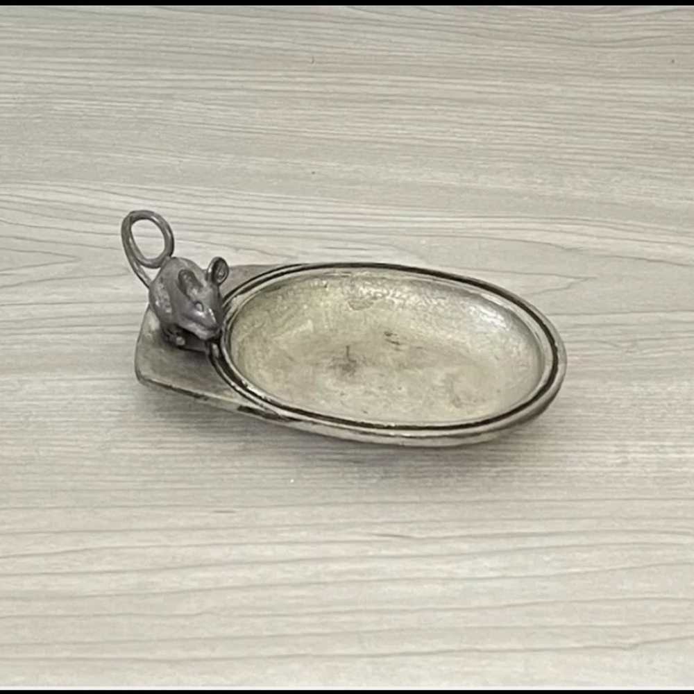 Vintage Metzke Pewter Trinket Dish Adorable Mouse Accent.